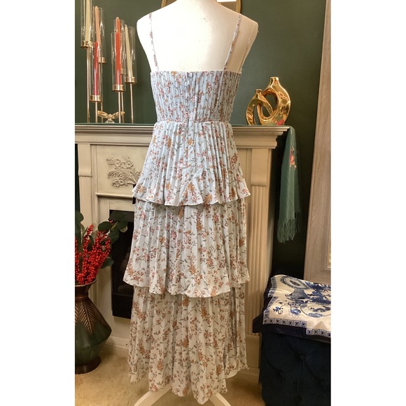 Lulus Floral Maxi Dress Womens Small Blue NWT Tiered Pleated Ruffle Romantic - Picture 3 of 6